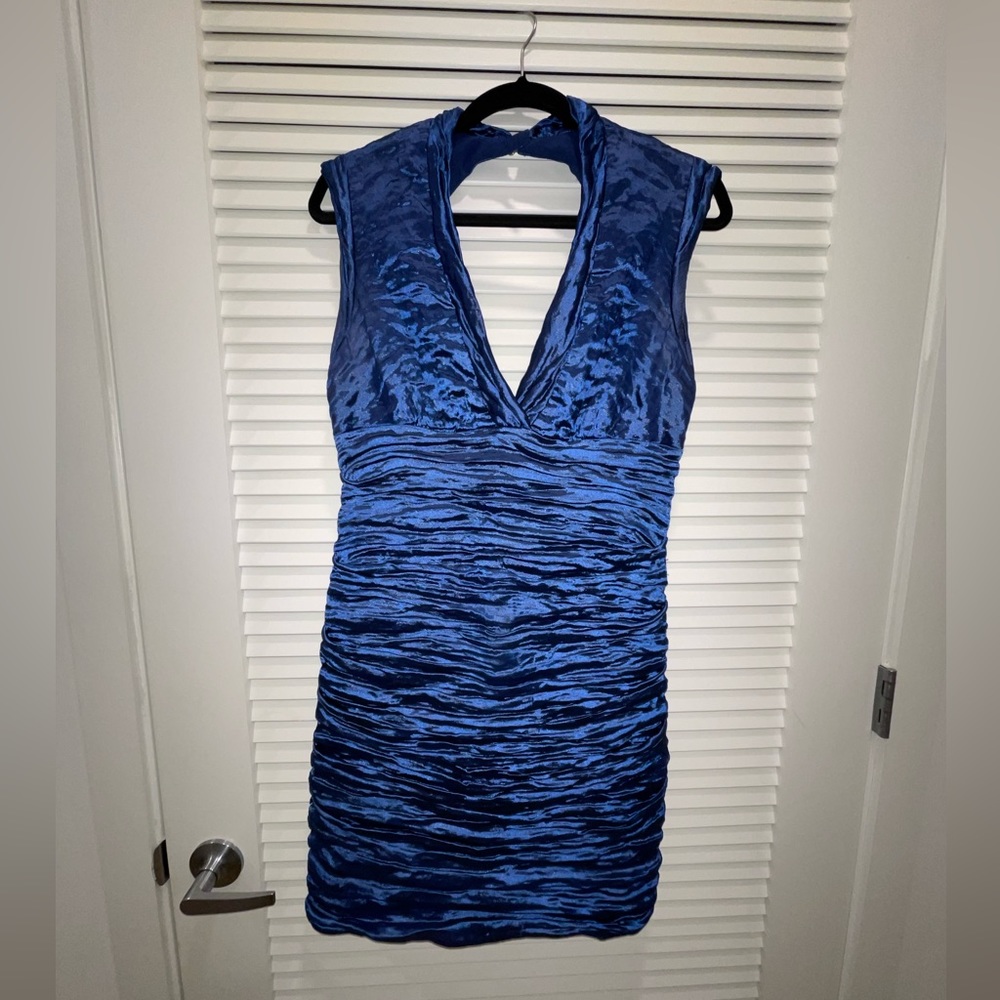 Nicole Miller Ruched backless cocktail dress - in great condition! Size 12!